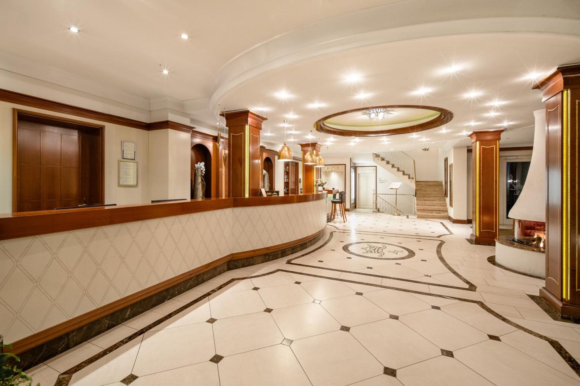 Hotel Dreifluessehof Gaestehaus باساو المظهر الخارجي الصورة
